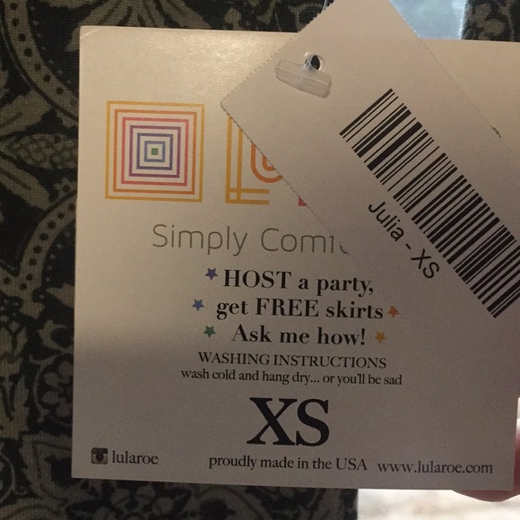 XS lularoe Julia - Picture 2 of 3